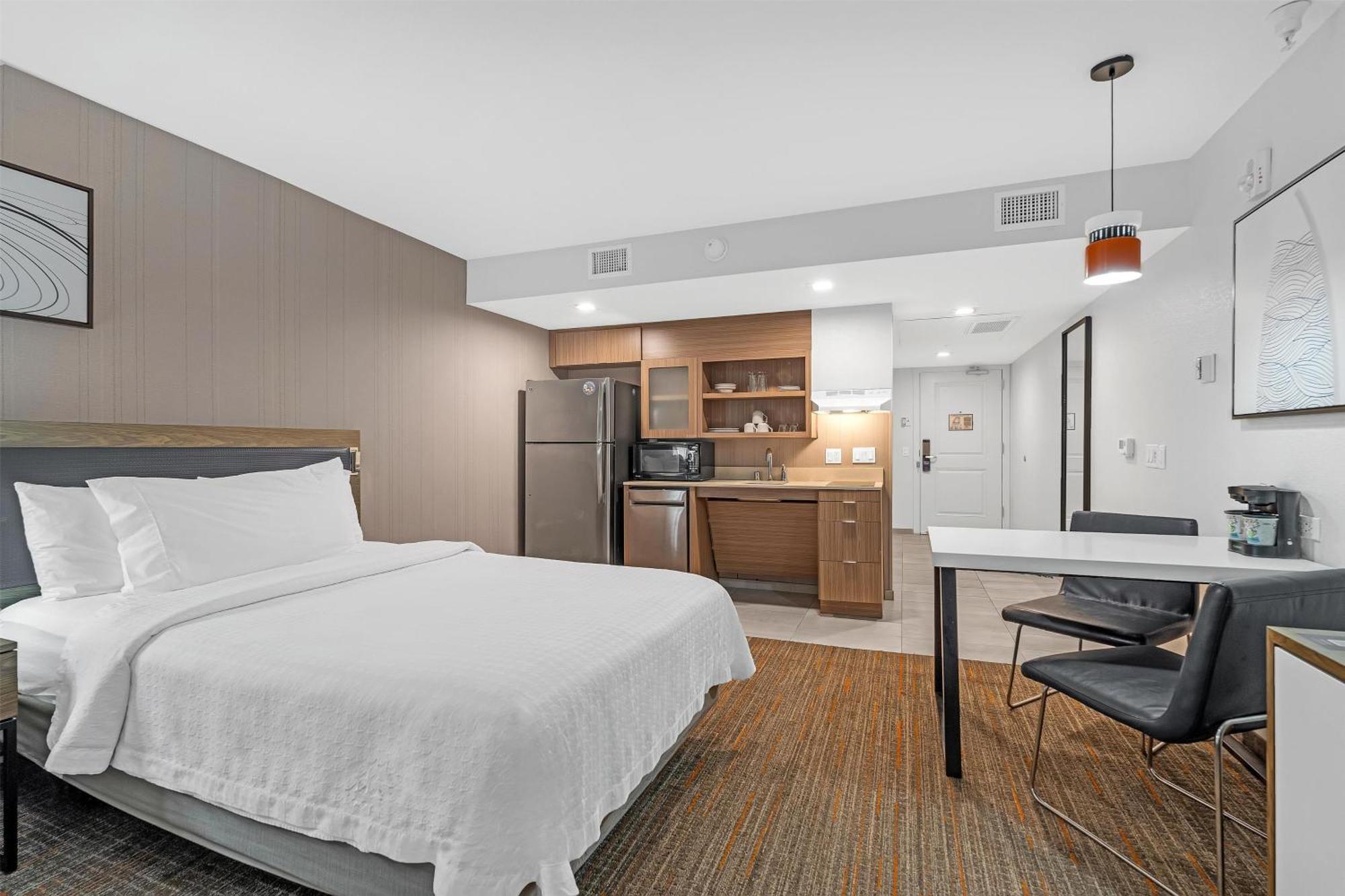Hotel Homewood By Hilton San Diego